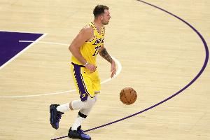 美湖蜜吹爆:东契奇MVP&他就是GOAT 无詹姆斯我们也是联盟最强